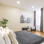 New And Convenient Flat Apartment
