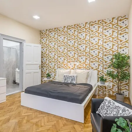 New Central And Convenient Flat * Budapeşte