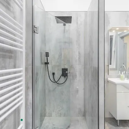 Daire New Central And Convenient Flat