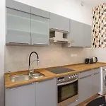 New And Convenient Flat בודפשט