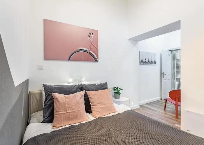 Apartman New And Convenient Flat