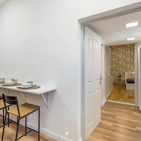 New And Convenient Flat Apartment